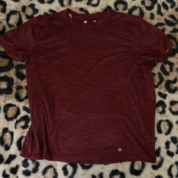 Men’s Maroon Dri Fit Shirt Size XL - Picture 2 of 5